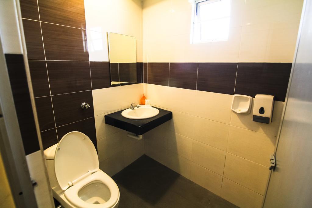 Hotel Rasah Серембан Екстериор снимка