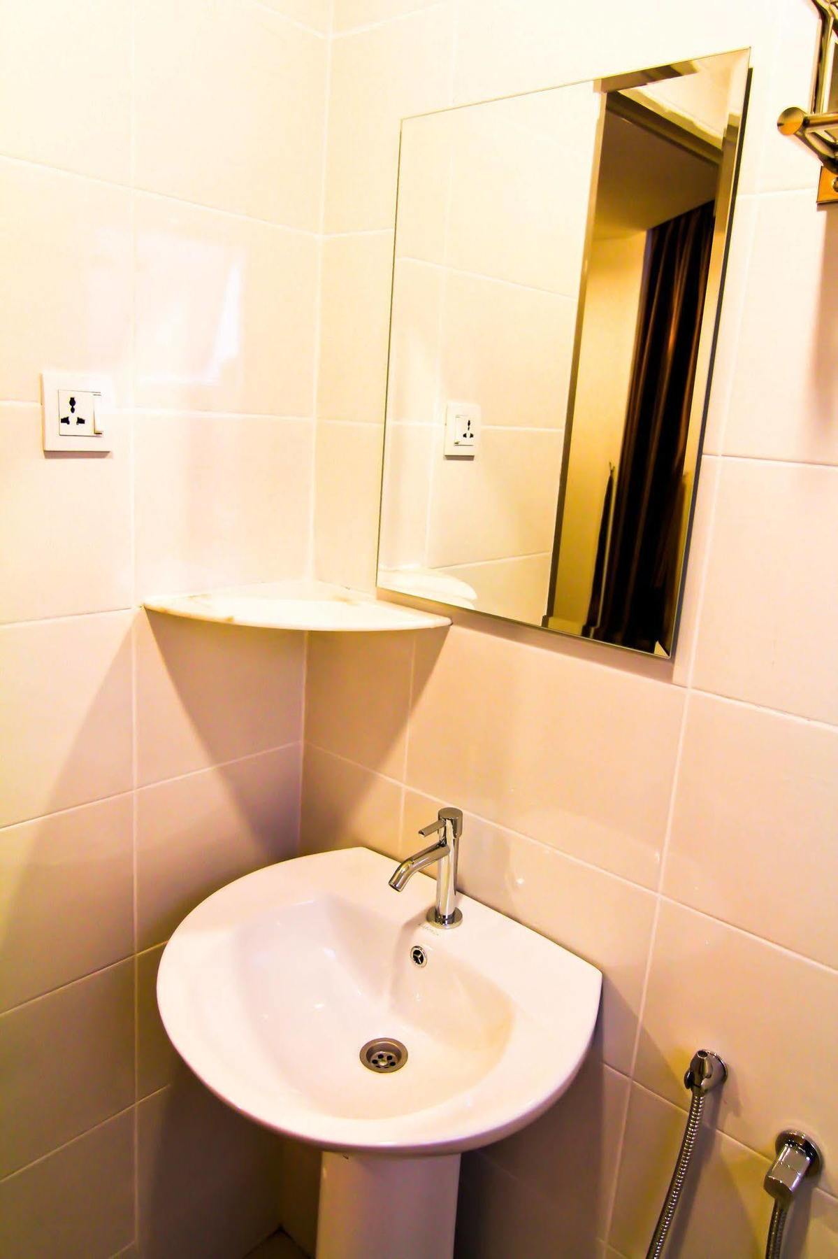 Hotel Rasah Серембан Екстериор снимка