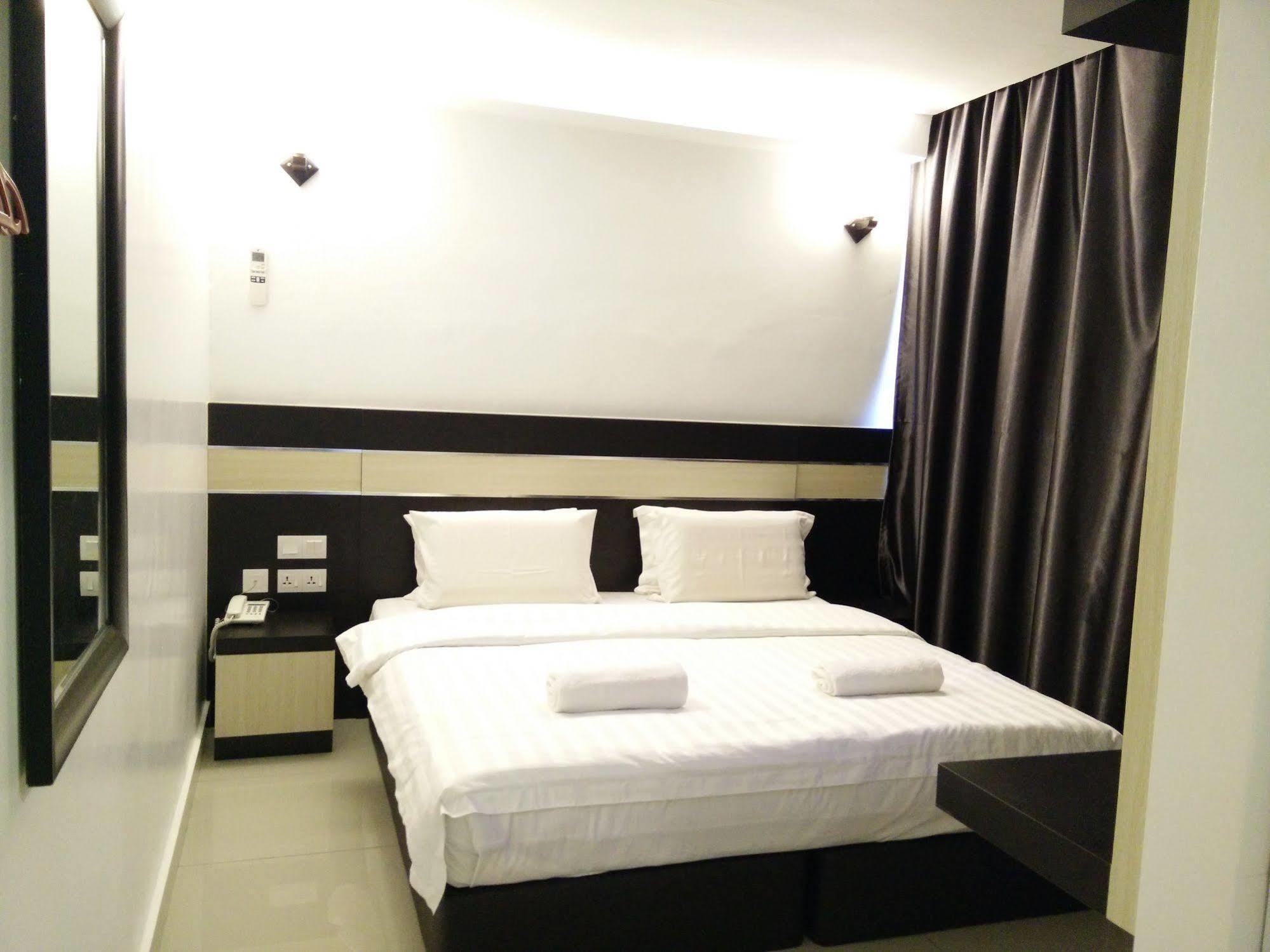 Hotel Rasah Серембан Екстериор снимка